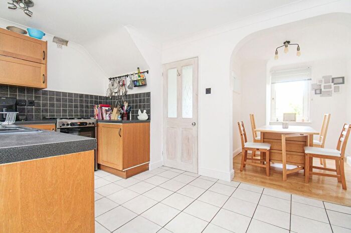 3 Bedroom Terraced House For Sale In Blendworth Lane, Harefield, SO18