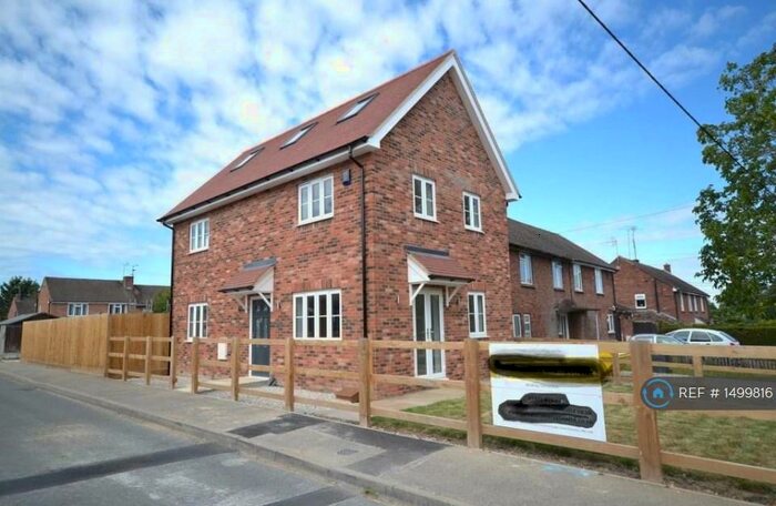 4 Bedroom Detached House To Rent In St. Edmunds Fields, Dunmow, CM6