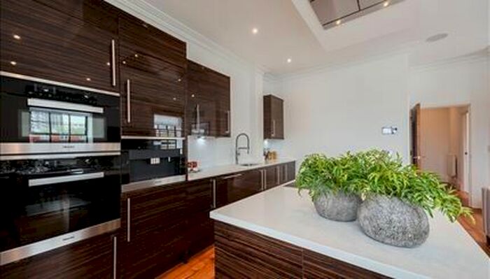 3 Bedroom Flat To Rent In Rainville Road, London, W6