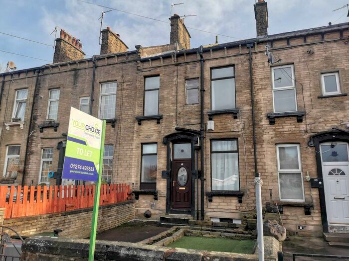 2 Bedroom Terraced House To Rent In Vine Terrace West, Bradford, BD8