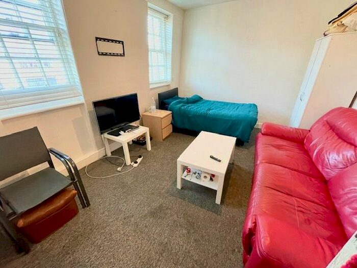 1 Bedroom Flat To Rent In London Road, Brighton, BN1