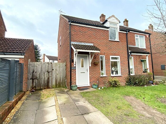 2 Bedroom Semi Detached House For Sale In Hopkins Heath, Shawbirch, Telford, Shropshire, TF5