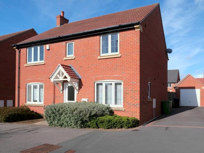 4 Bedroom Detached House To Rent In Marigold Close, Lutterworth, LE17