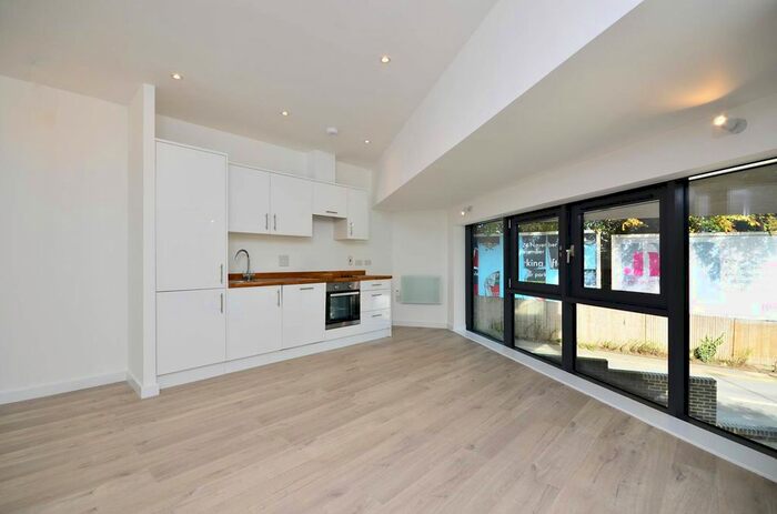 Studio To Rent In Guildford Road, Woking, GU22