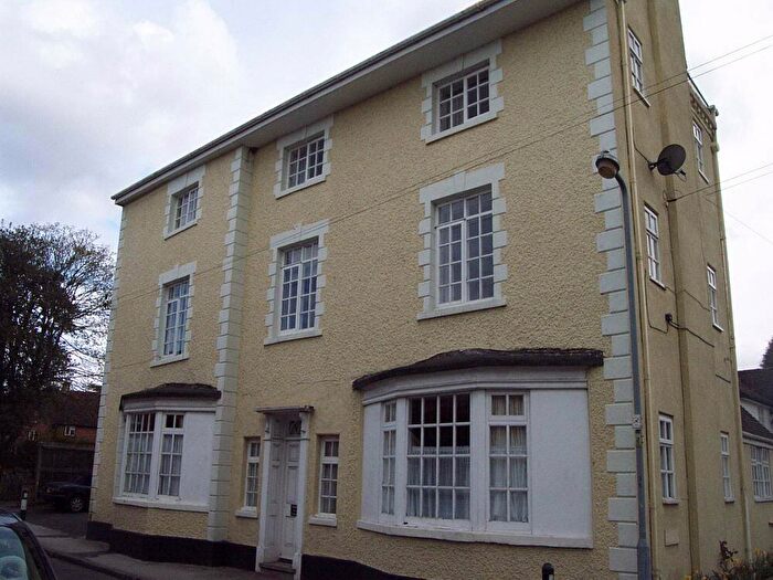 2 Bedroom Flat To Rent In High Street, Belbroughton, Stourbridge, DY9