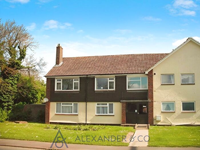 2 Bedroom Apartment To Rent In Lodden Close, Bicester, OX26
