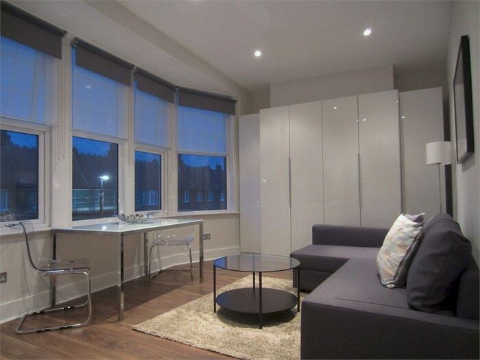 Studio To Rent In Green Lanes, Green Lanes, N21