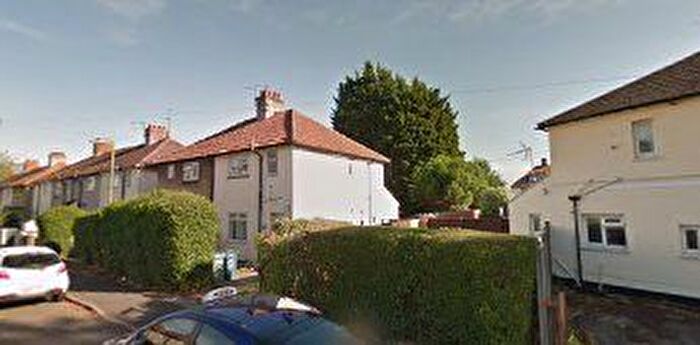 3 Bedroom Semi-Detached House To Rent In Chatham Road, Oxford, OX1