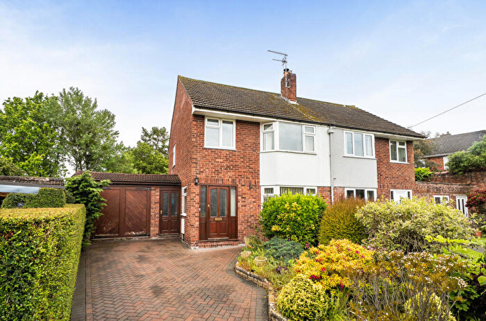 3 Bedroom Semi Detached House For Sale In The Knoll, Hereford, Herefordshire, HR1