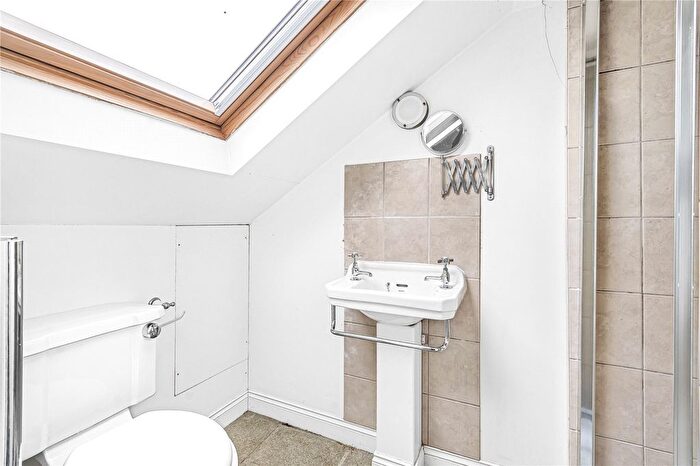 3 Bedroom Terraced House For Sale In Sunningwell Road, New Hinksey, OX1