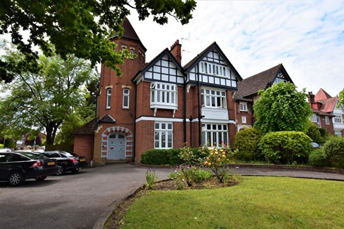 2 Bedroom Flat To Rent In Grove Park Road, Mottingham, SE9