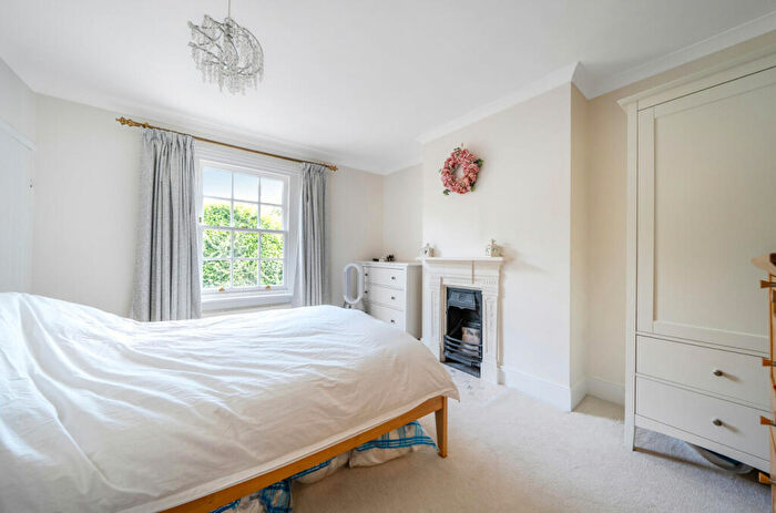 4 Bedroom Detached House For Sale In Upham Street, Upham, Southampton, Hampshire, SO32
