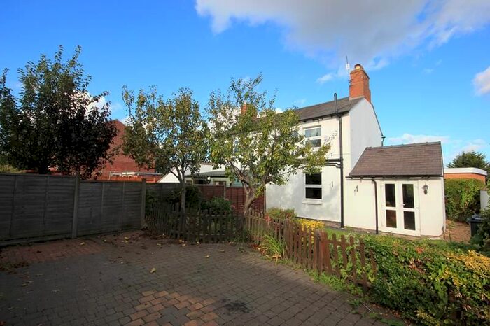 2 Bedroom Semi-Detached House To Rent In 70 Spring Lane, Malvern, Worcestershire WR14