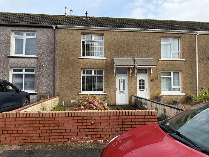 3 Bedroom Terraced House For Sale In Heol Tregoning, Llanelli, SA15