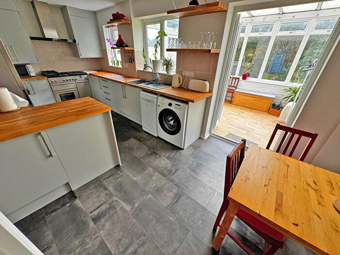 2 Bedroom End Of Terrace House For Sale In Williams Road, Shoreham-by-Sea, BN43
