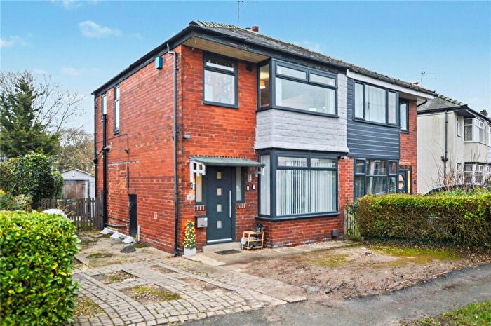 3 Bedroom Semi Detached House For Sale In Willans Avenue, Rothwell, Leeds, West Yorkshire, LS26