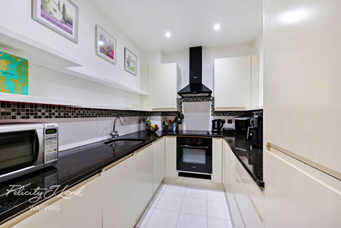 1 Bedroom Flat For Sale In Cartwright Street, Tower Hill, London, E1