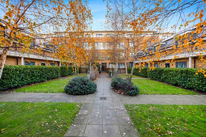 2 Bedroom End Of Terrace House For Sale In Ref: Sb - Victoria Road, Horley, RH6