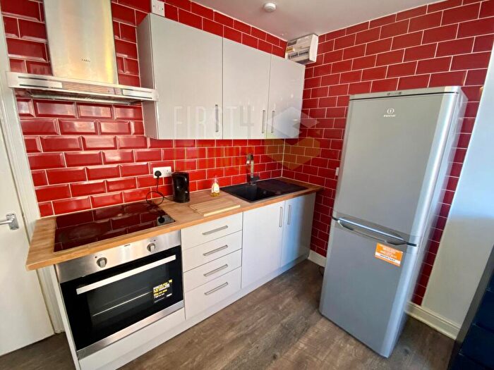 1 Bedroom Flat To Rent In Knighton Fields Road East, Knighton Fields, LE2