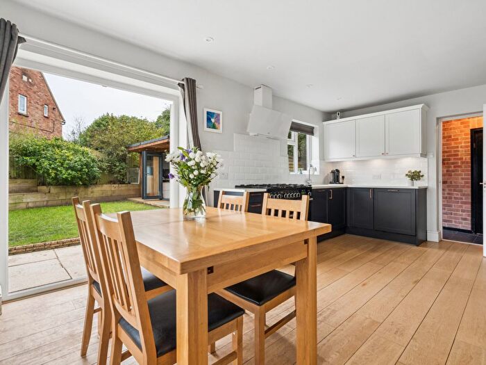 3 Bedroom Semi-Detached House For Sale In Pond Close, Amersham, HP7