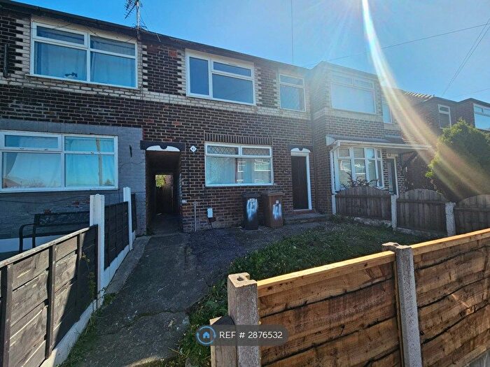 3 Bedroom Terraced House To Rent In Briarwood Avenue, Manchester, M43