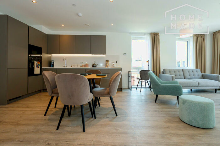 2 Bedroom Apartment To Rent In New Maker Yards, Salford, M5