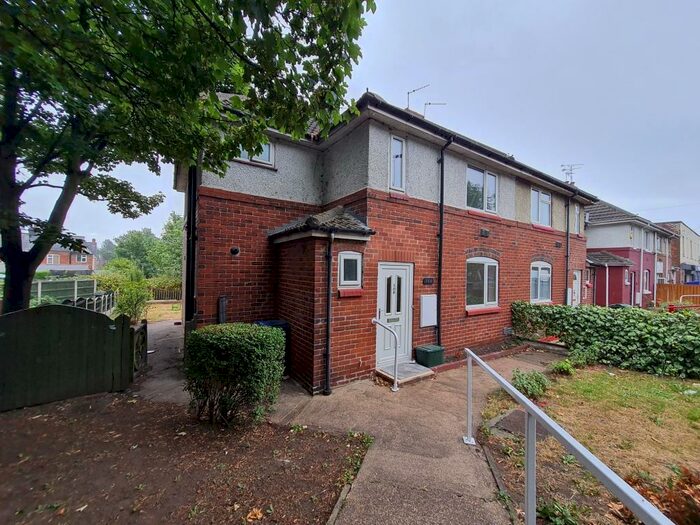 3 Bedroom House To Rent In Carr House Road, Doncaster, DN4