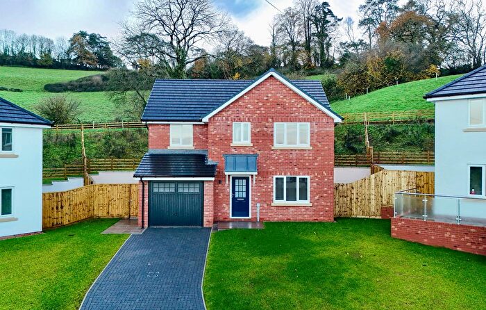 4 Bedroom Detached House For Sale In Gothic Road, Newton Abbot, TQ12