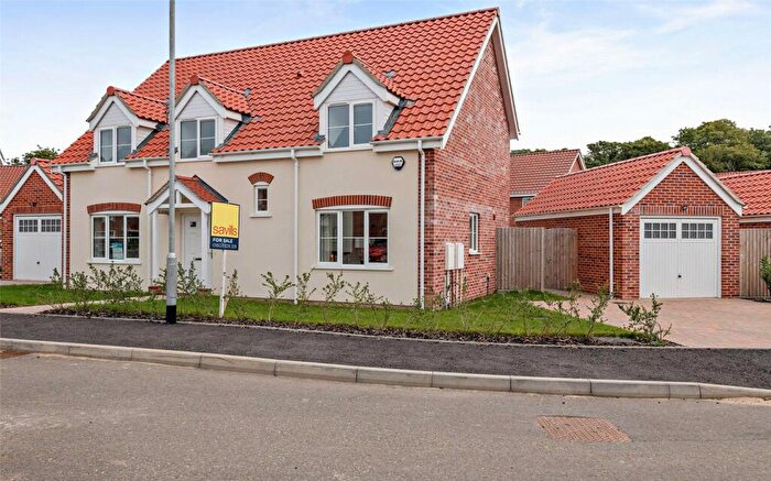 4 Bedroom Detached House For Sale In Lakeside, Hall Road, Blundeston, Lowestoft, NR32