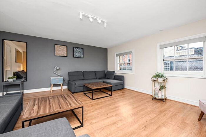 2 Bedroom Maisonette To Rent In Rathbone Street, East Marylebone (Fitzrovia) London, W1T