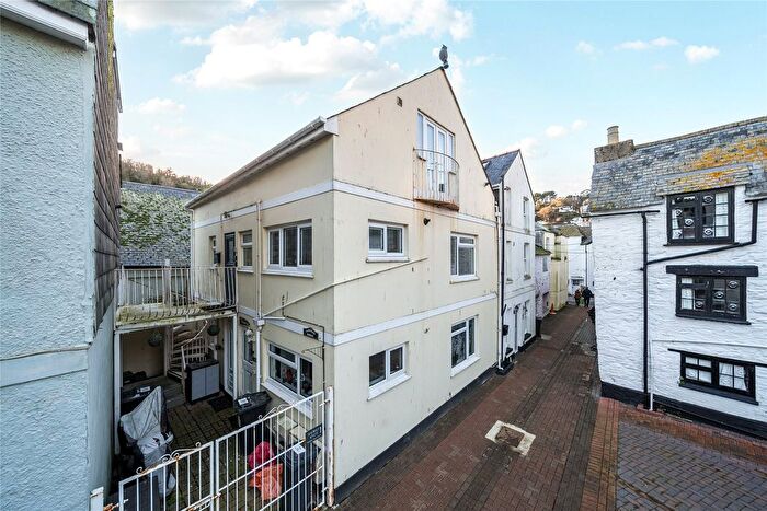 1 Bedroom Flat For Sale In Lower Market Street, Looe, Cornwall, PL13