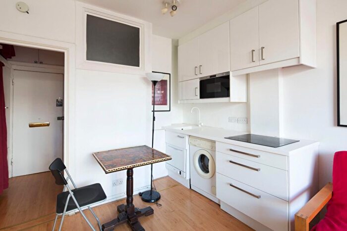 Property To Rent In Woburn Place, Russell Square, WC1H