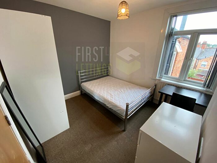 5 Bedroom Terraced House To Rent In Kirby Road, West End, LE3