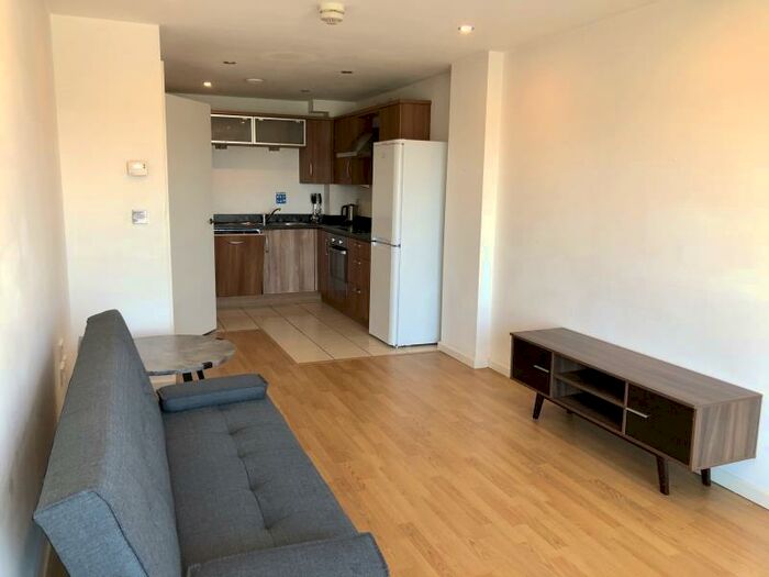 1 Bedroom Apartment To Rent In Hive, Masshouse Plaza, Birmingham, B5