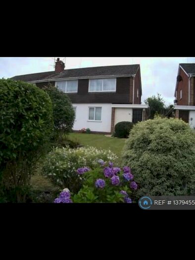 2 Bedroom Maisonette To Rent In Fern Road, Hythe, Southampton, SO45