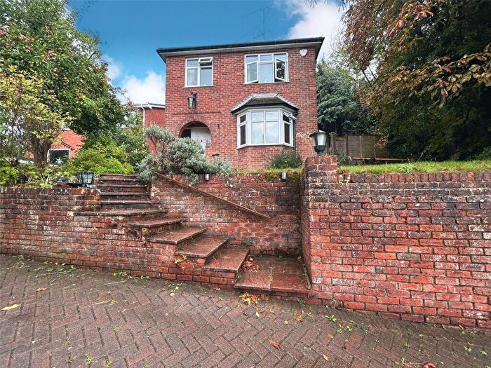 4 Bedroom Detached House For Sale In The Street, Wrecclesham, Farnham, Surrey, GU10