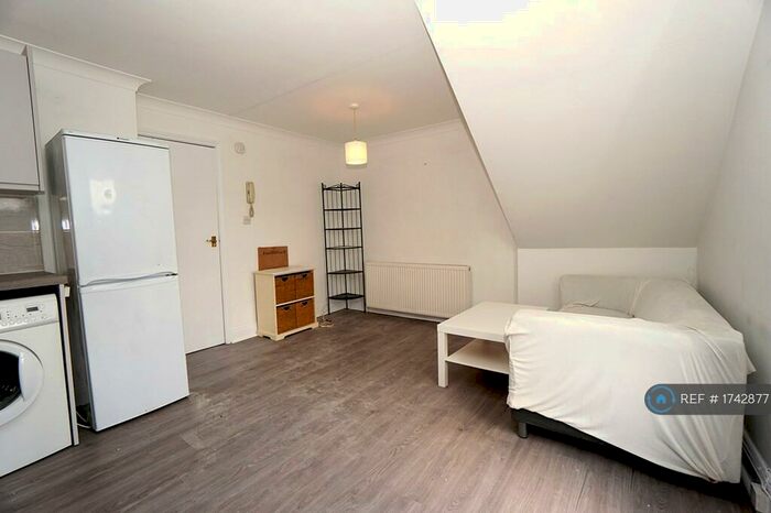 1 Bedroom Flat To Rent In Archway Road, London, N6