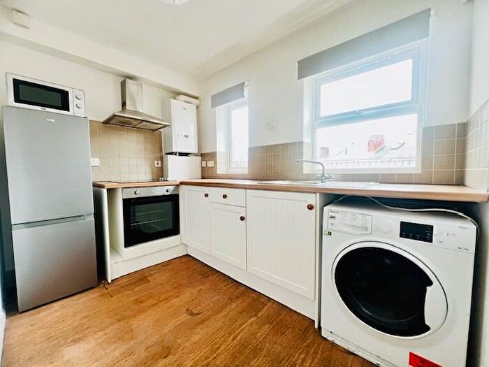 2 Bedroom Maisonette To Rent In Abbeydale Road, Sheffield, S7