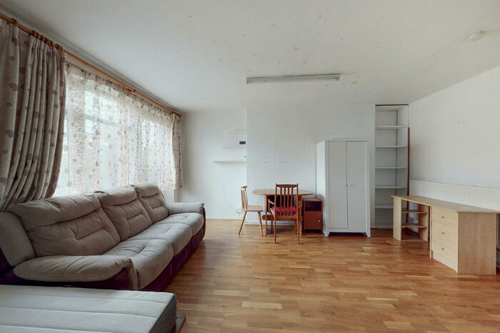 Flat To Rent In Falstaff House, London, N1