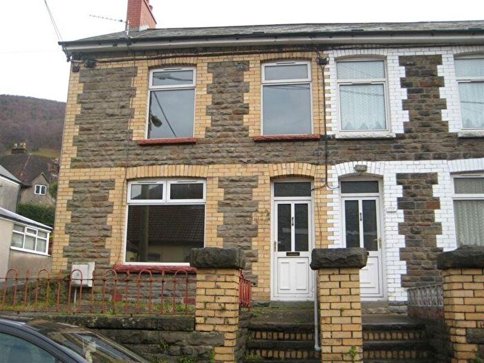 3 Bedroom House To Rent In North Road, Pontywaun, Crosskeys, NP11
