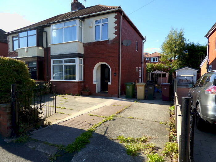 3 Bedroom Semi-Detached House To Rent In Ashworth Lane, Sharples, Bolton, BL1