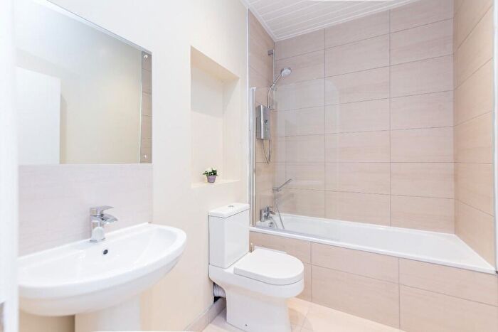 1 Bedroom Terraced House To Rent In Hartley Road, Nottingham, Nottinghamshire, NG7