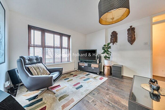 1 Bedroom Flat To Rent In Patmos Road, London, SW9