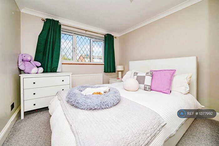 1 Bedroom Flat To Rent In St Annes Road, London Colney, AL2