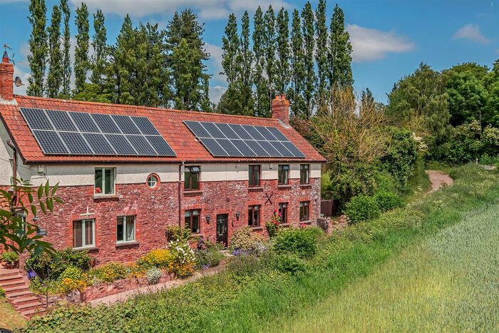 4 Bedroom Semi-Detached House For Sale In Enmore, Bridgwater, TA5