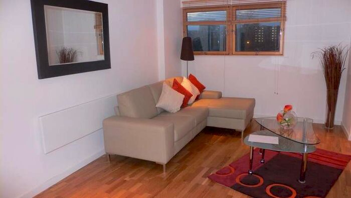2 Bedroom Apartment To Rent In The Gateway North, Crown Point Road, Leeds, West Yorkshire, LS9