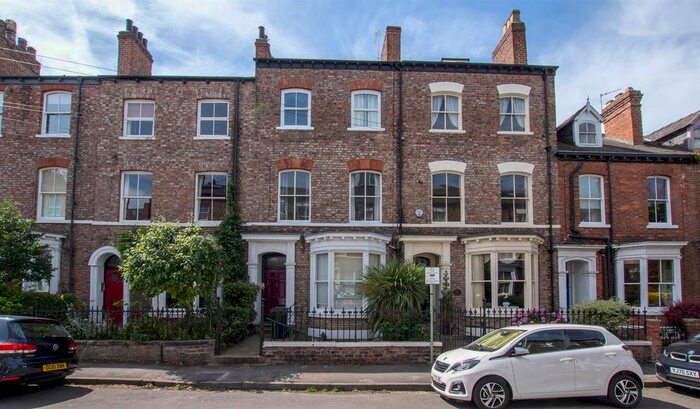 1 Bedroom Flat To Rent In Portland Street, York, YO31