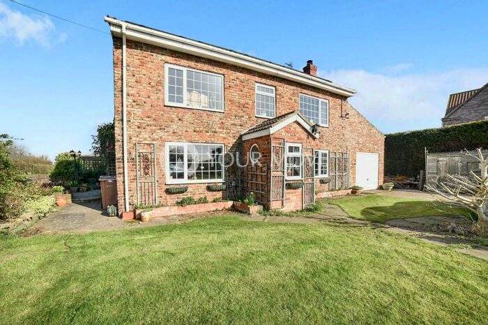5 Bedroom Detached House For Sale In Newland Near Eastrington, Goole, East Yorkshire, DN14