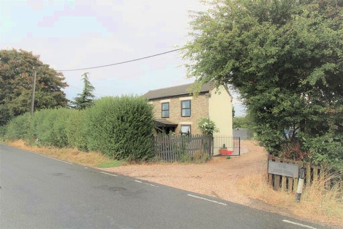 3 Bedroom Detached House For Sale In Redmoor Bank, Elm, Wisbech, PE14