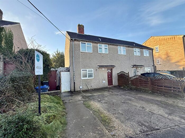 3 Bedroom Semi-Detached House For Sale In Oate Hill, Chippenham, SN15